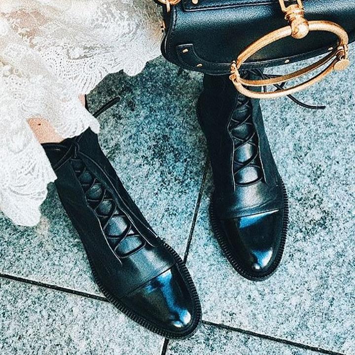 Botte Mi-Mollet à Lacets et Talon en Simili Cuir pour Femme - Emilia Lane