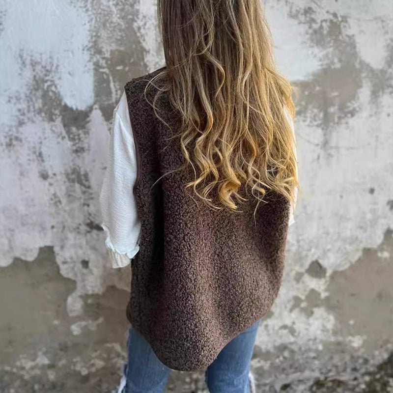 Gilet Sans Manches en Polaire Sherpa pour Femme - Emilia Lane