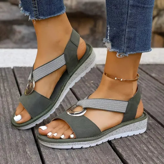 Sandales Peep-Toe avec Boucle Métallique pour Femme | Idéales pour l'Été