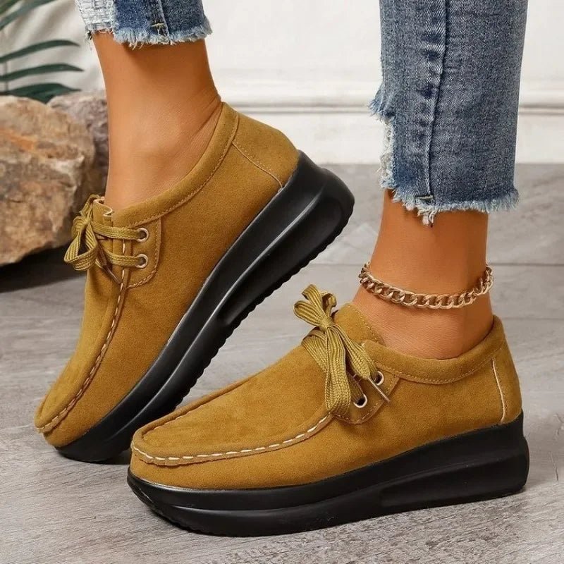 Mocassin Confort à Lacets et Semelle Plateforme en Suédine pour Femme - Emilia Lane