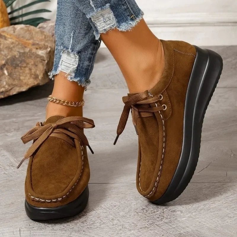 Mocassin Confort à Lacets et Semelle Plateforme en Suédine pour Femme - Emilia Lane