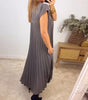 Robe Longue Plissée sans Manches pour Femme | Idéale pour le Quotidien - Emilia Lane
