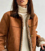 Veste Courte Structurée en Daim avec Bordures Effet Mouton pour Femme - Emilia Lane