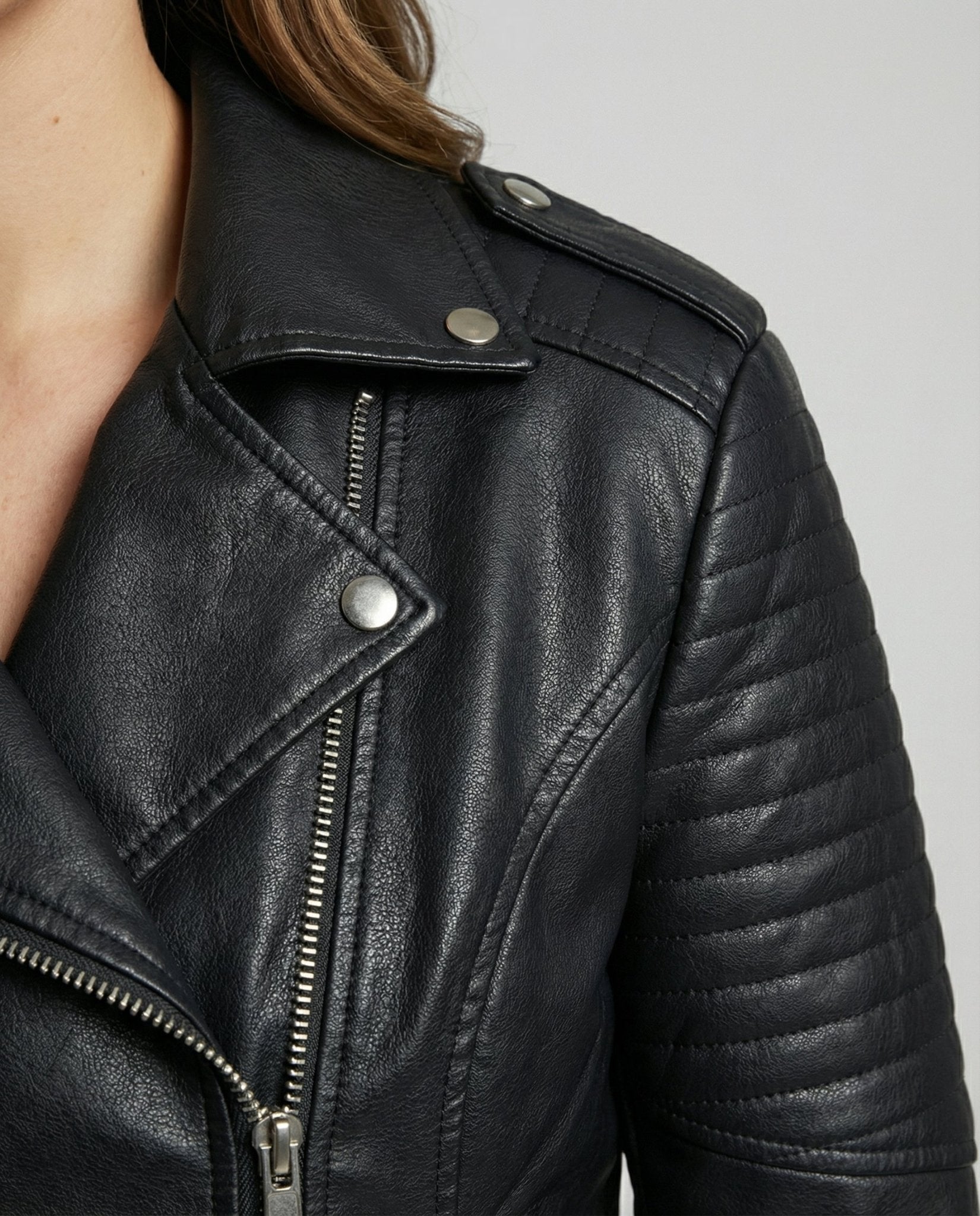 Veste Motard Perfecto Asymétrique en Simili Cuir pour Femme - Emilia Lane